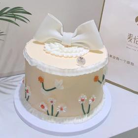 蝴蝶结蛋糕（进口淡奶油➕新鲜水果）提前1天预定