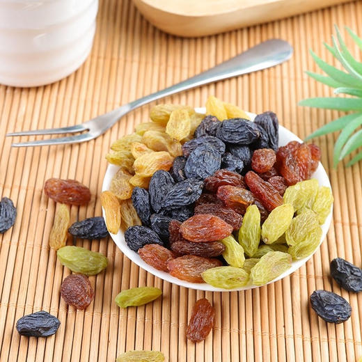 新货三色葡萄干水果干蜜饯休闲零食250g 商品图4