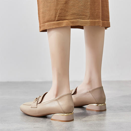 ZHR百搭乐福鞋女中跟单鞋英伦风一脚蹬粗跟小皮鞋 商品图9