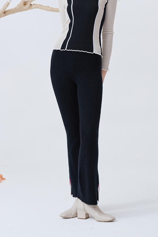  侧开叉撞色针织羊绒喇叭裤 SJF93K302N 商品图4