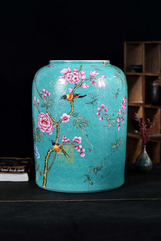 倪繁:松石绿地扎道粉彩花卉瓶 商品图0