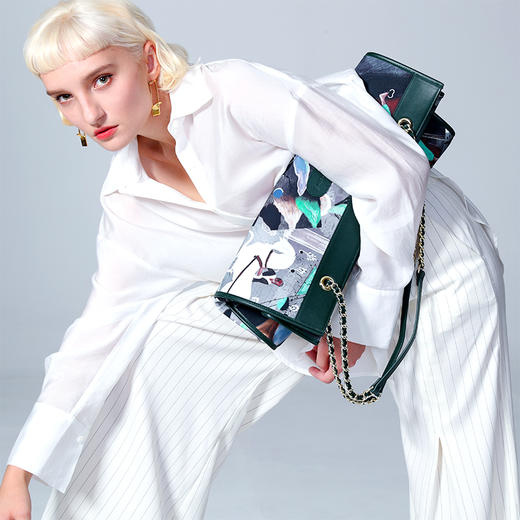 九色鹿 链条帆布包 商品图3