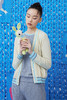 V领手工绣花羊绒女开衫 SJF93W437N 商品缩略图0