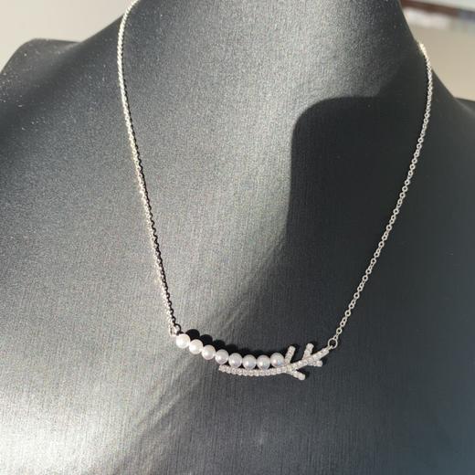 何F，雪枝珍珠项链 商品图3