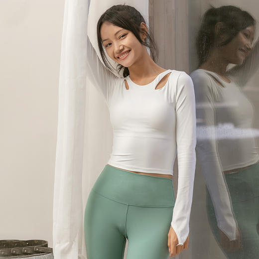 【裸感】弹力修身健身瑜伽服女长袖带胸垫长恤 商品图0