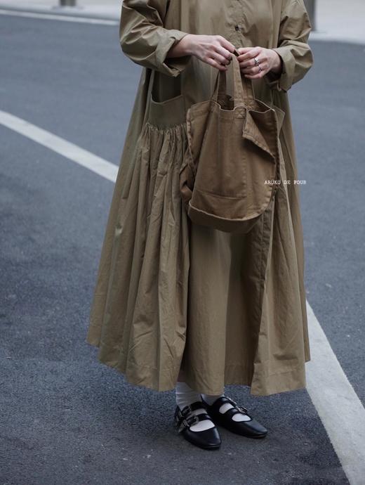 ECOLE DE CURIOSITES 卡其/黑色 风琴褶皱连衣裙 商品图4