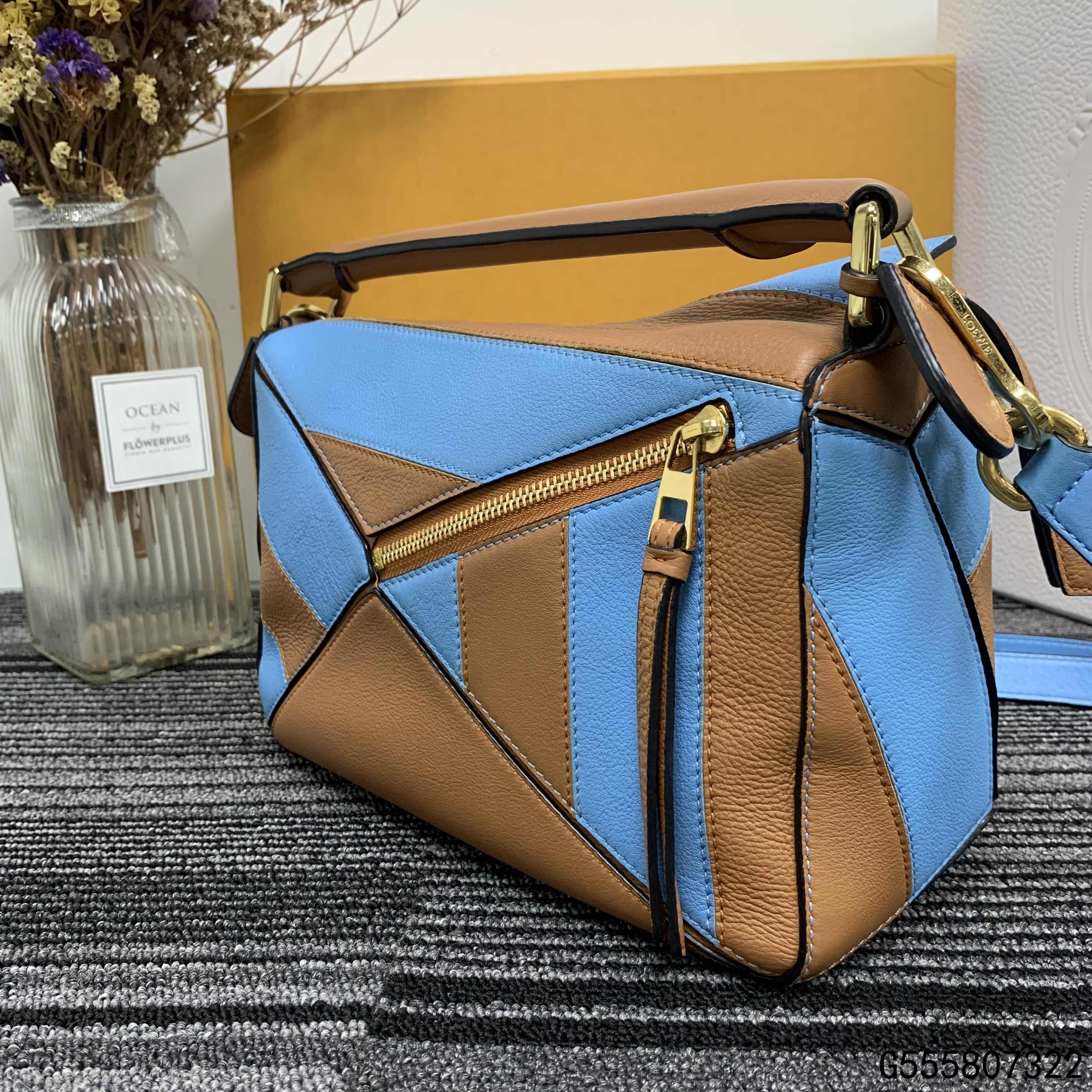 【二手9新】loewe罗意威puzzle蓝棕拼色中号几何包/ g555807322
