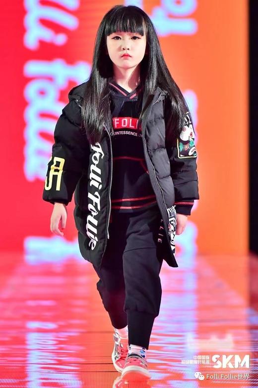 天空之城-folli follie-黑色中长款羽绒服（黑色） 商品图0