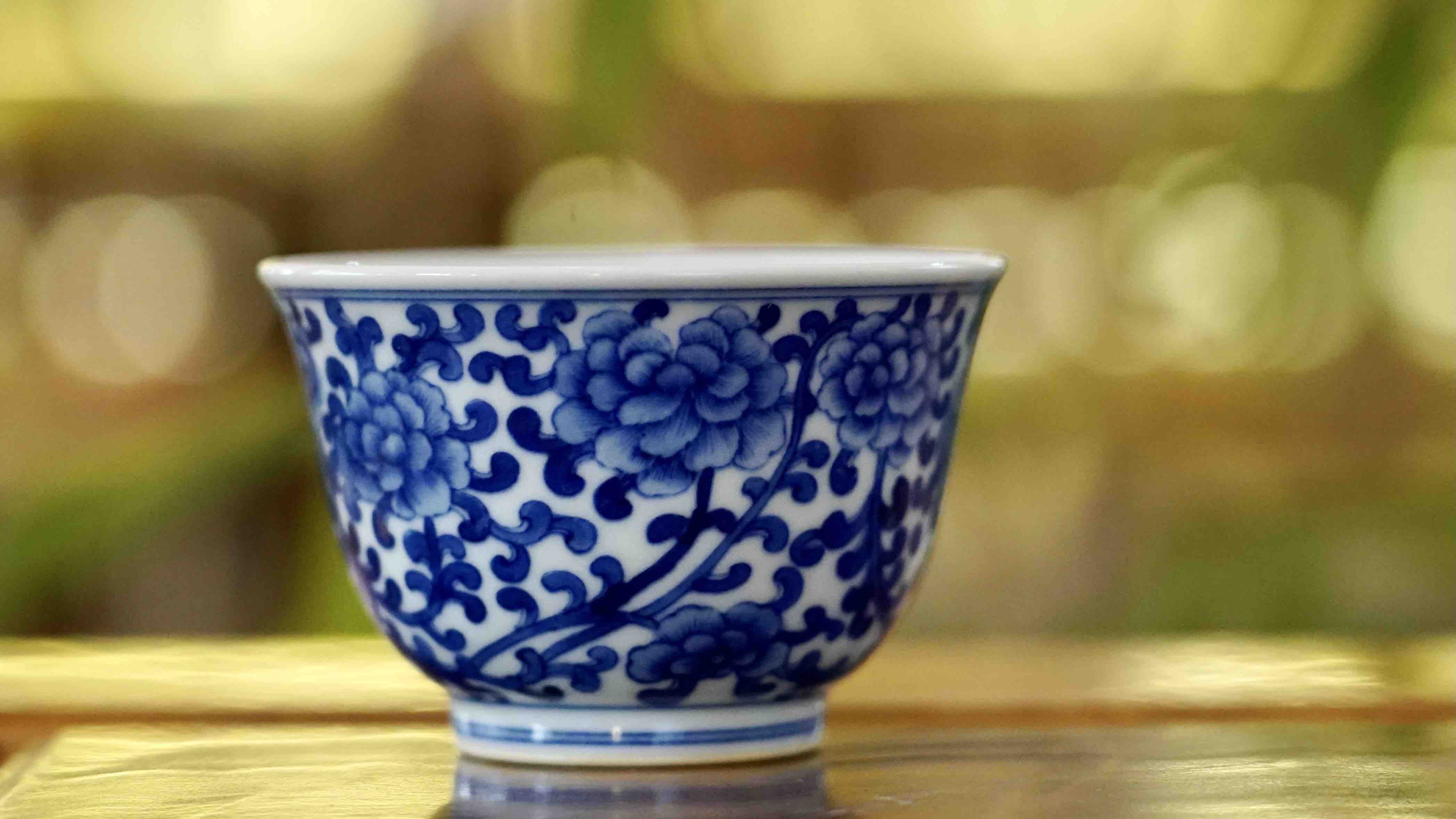 牡丹缠枝主人杯