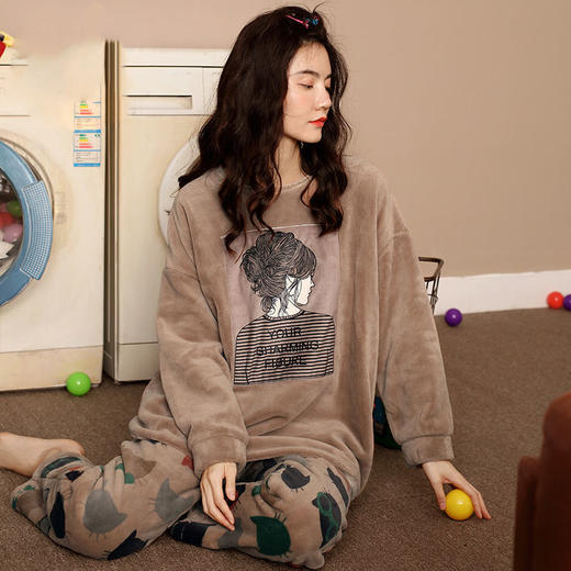 睡衣女秋冬季珊瑚绒长袖家居服女宽松长款秋冬季大码居家服女套装 商品图4