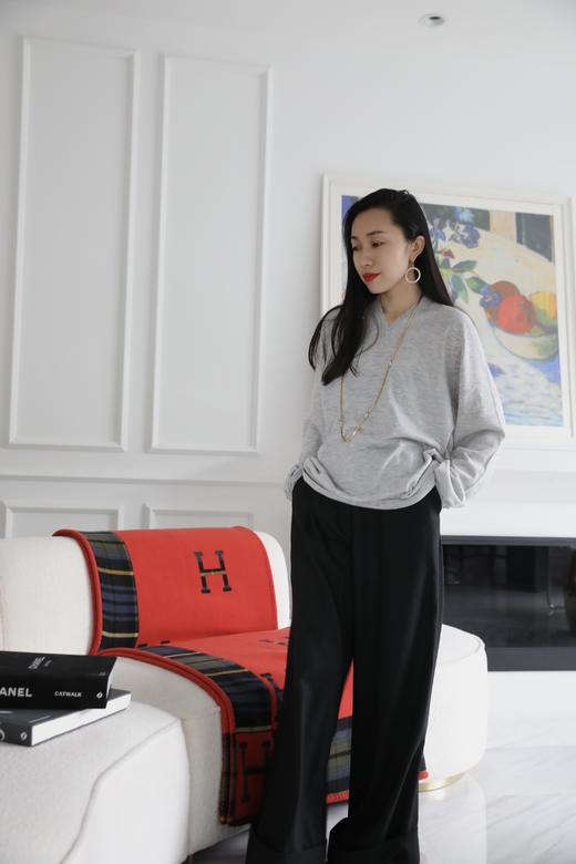 ¥780·专柜2折·法国奢牌EB精纺羊绒·男士V瓴套衫gys

私席经典衣橱·新年精纺羊绒特卖·成本价回馈𝟝款经典 商品图7