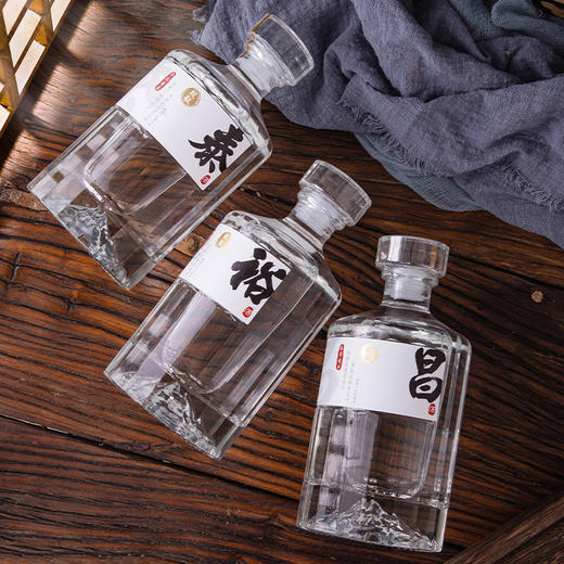 [致敬]52度-泰裕昌-礼盒装-浓香型白酒-500ml-3瓶整箱 商品图3