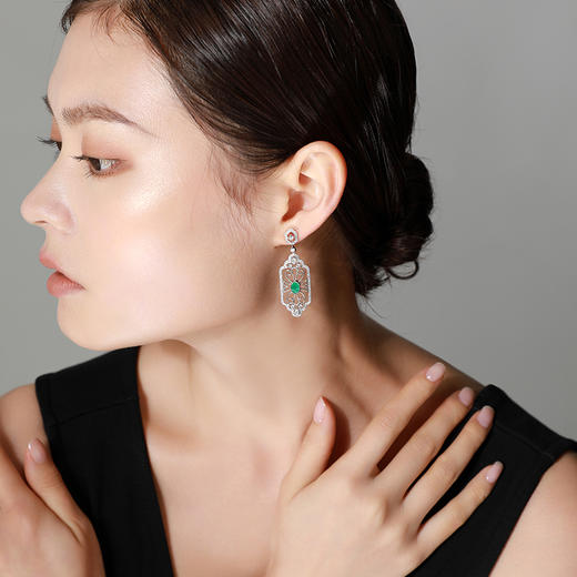 【卷云坠】JULEE JULEE茱俪珠宝 18K白金祖母绿白蓝宝钻石耳饰 商品图2