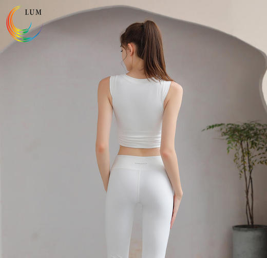 LUM39863露檬瑜伽运动背心双面磨毛面料（含胸垫） 商品图7
