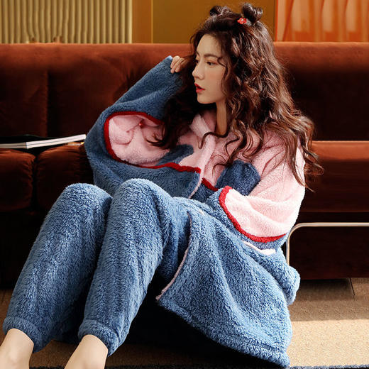 睡衣女秋冬季珊瑚绒长袖家居服女宽松长款秋冬季大码居家服女套装 商品图5