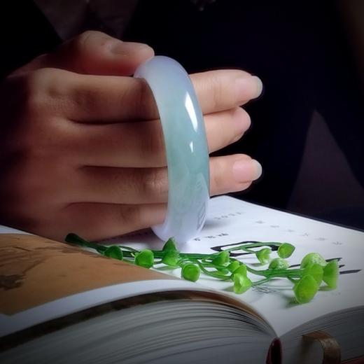 春带彩翡翠手镯 商品图3