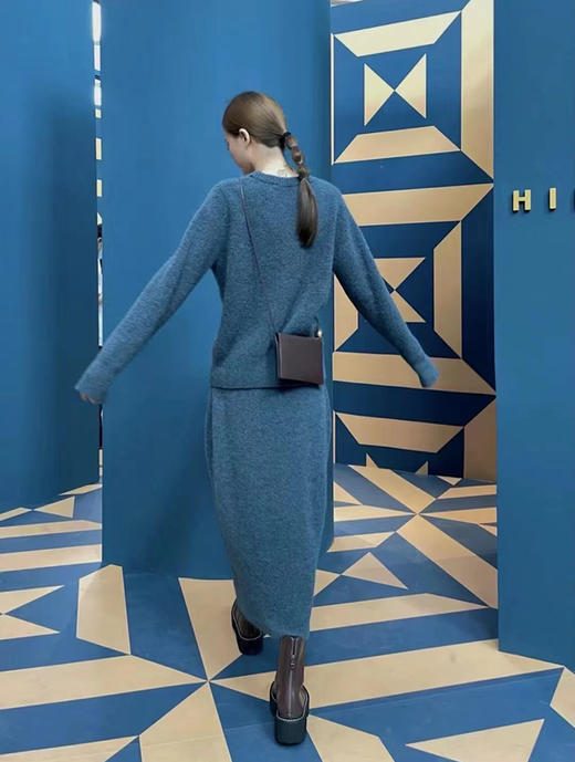 HIDEMI 琥珀蓝羊驼绒套装 毛衣/半身裙 商品图4