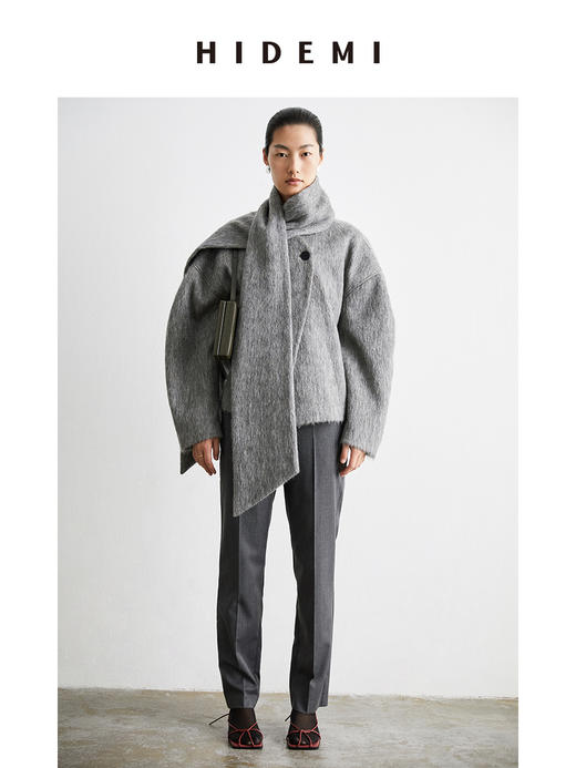 HIDEMI 水墨灰马海毛可拆卸围巾设计感短款茧型两件套大衣 商品图3