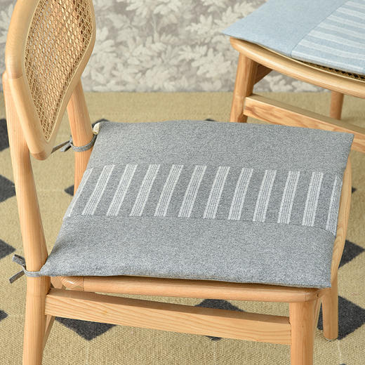 磨毛条纹系列久坐舒适冬季椅垫 商品图1