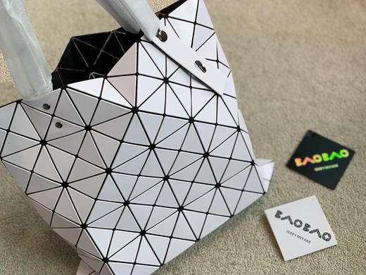 三宅一生 商品图4