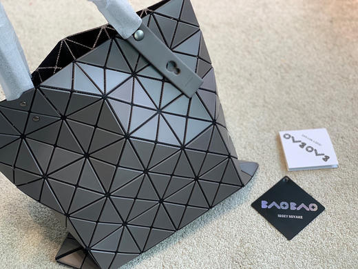 三宅一生-磨砂黑 商品图0