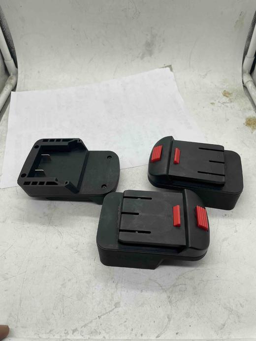 【货号07277】按钮东成18V电池转东科/科王/博诺机身转换器 商品图3