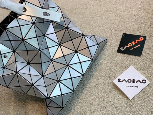 三宅一生-银色 商品图3