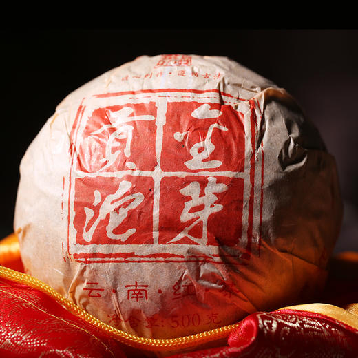 111     云南滇红茶 金芽红茶 滇红贡沱礼盒 春茶芽头精制 500克金芽红茶 商品图2
