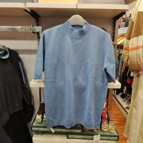 女羊毛半高领中袖上衣