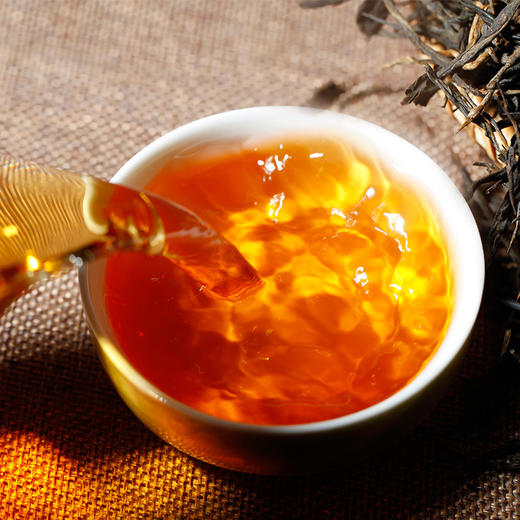 94    经典58滇红茶 凤庆古树红茶 春茶 浓香耐泡 红茶 买一送一共500克 商品图3