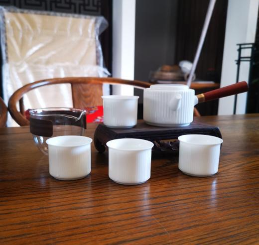 白瓷侧把壶套装 商品图0