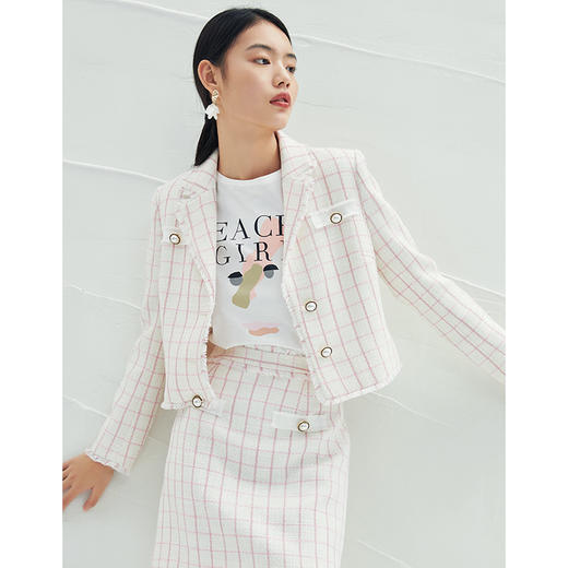EITIE爱特爱春季新款格子气质翻领修身显瘦百搭简约女短外套A2203905 商品图2
