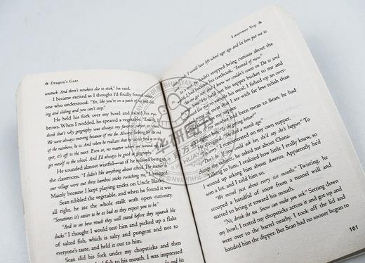 华研原版 龙门 英文原版 Dragon’s Gate 纽伯瑞银奖 英文版儿童文学书 青少年小说 美国华裔作家叶祥添 现货正版进口书籍 商品图2