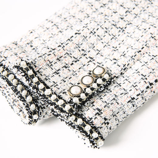 EITIE爱特爱春季新款粗花呢气质翻领修身显瘦时尚格子短外套A2203901 商品图7