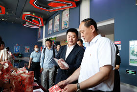 《岁月在这儿》蒙牛专场观影及党建宣传项目