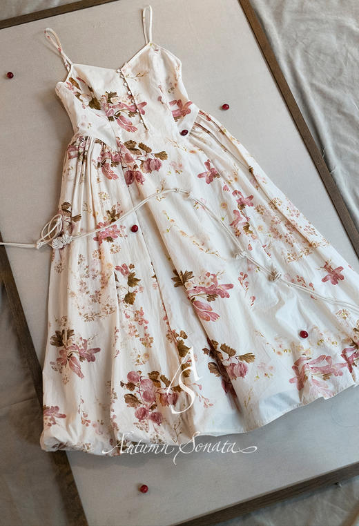 Renlisu ×AS 浅麦色石榴印花水洗棉吊带裙 商品图3