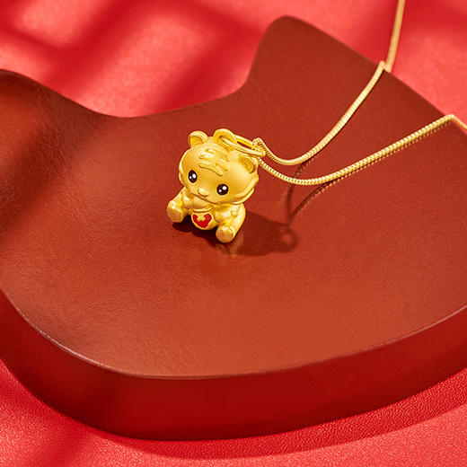 潮宏基爱乐虎系列虎小康足金挂坠 商品图1
