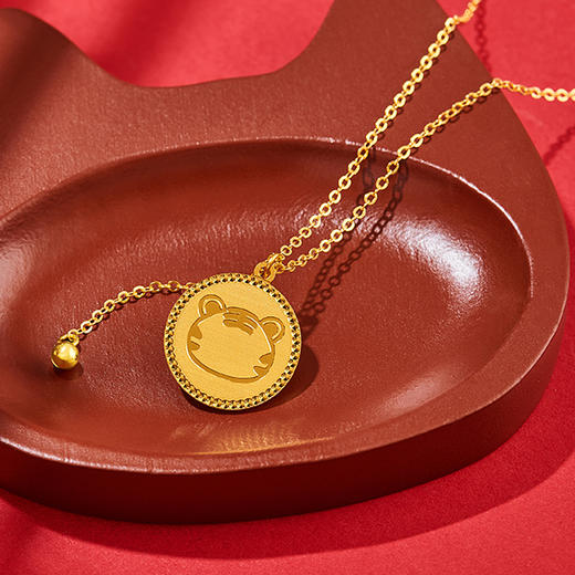 潮宏基爱乐虎系列足金坠链 商品图2