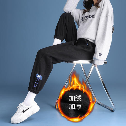 时尚加绒加厚百搭灰色运动裤子女宽松束脚秋冬新款外穿哈伦休闲棉卫裤 商品图3