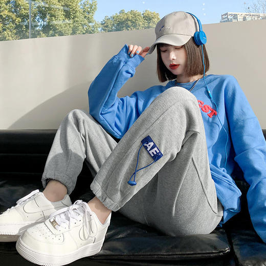 时尚加绒加厚百搭灰色运动裤子女宽松束脚秋冬新款外穿哈伦休闲棉卫裤 商品图1