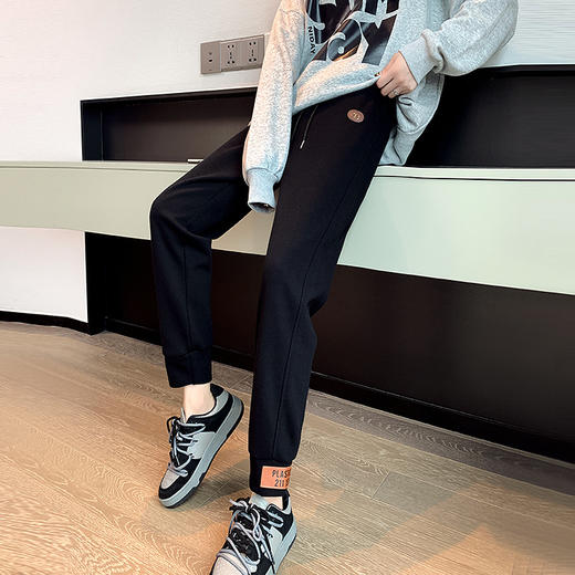 【新款四季 时尚潮流百搭运动裤】女宽松束脚裤春秋季休闲灰色裤子设计感小众高街ins潮时尚休闲卫裤 商品图2