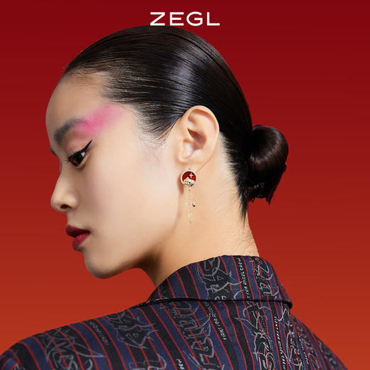 ZEGL设计师虎年本命年贪睡虎耳环女红玛瑙银针耳饰品 商品图3