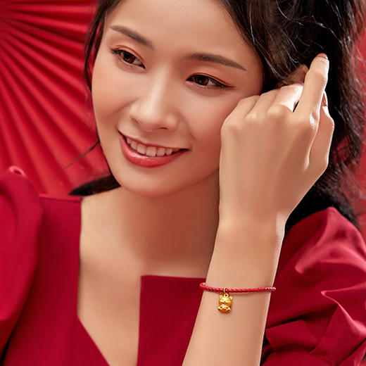 潮宏基爱乐虎足金挂坠 商品图4