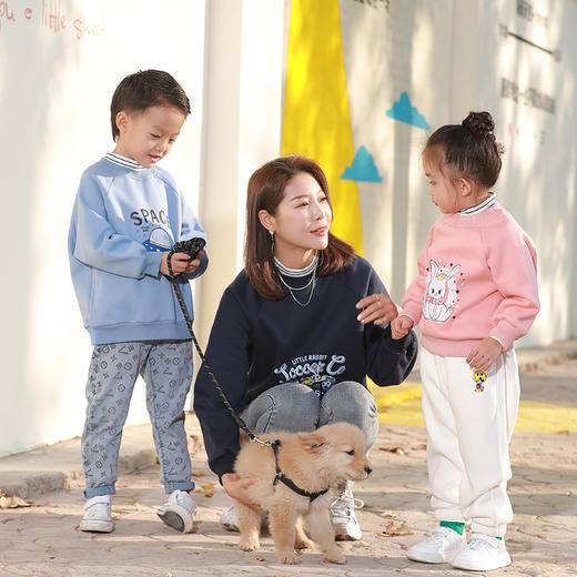 反季清仓！龙之涵 亲子款半高领印花加绒卫衣 中大童保暖上衣 精美印花 A类标准 商品图1