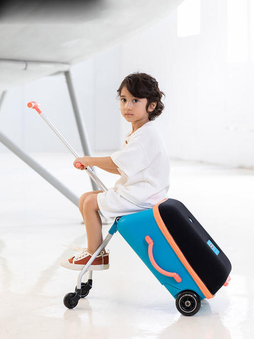 瑞士micro迈古米高儿童拉杆箱懒人箱可坐宝宝儿童旅行行李箱 商品图4