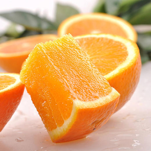 赣南脐橙，新鲜采摘，饱满多汁，橙香四溢，生态种植的美味！ 商品图4