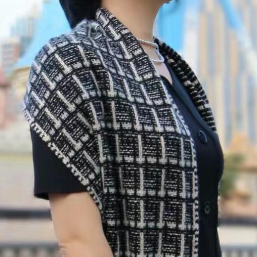 【漫步香榭丽舍】 纯羊绒小香风围巾手套帽子三件套 商品图8