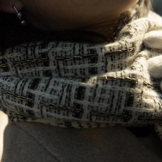 【漫步香榭丽舍】 纯羊绒小香风围巾手套帽子三件套 商品图12