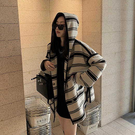 裁缝学苑AG215 女秋冬长款条纹羊毛呢大衣外套服装打版纸样裁剪图 商品图3
