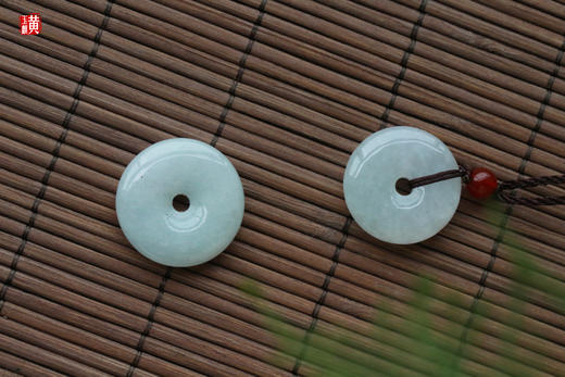 天然翡翠平安扣吊坠 配精美挂绳 商品图2